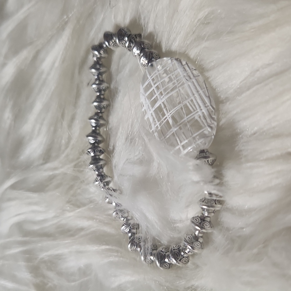 Handcrafted beaded bracelet